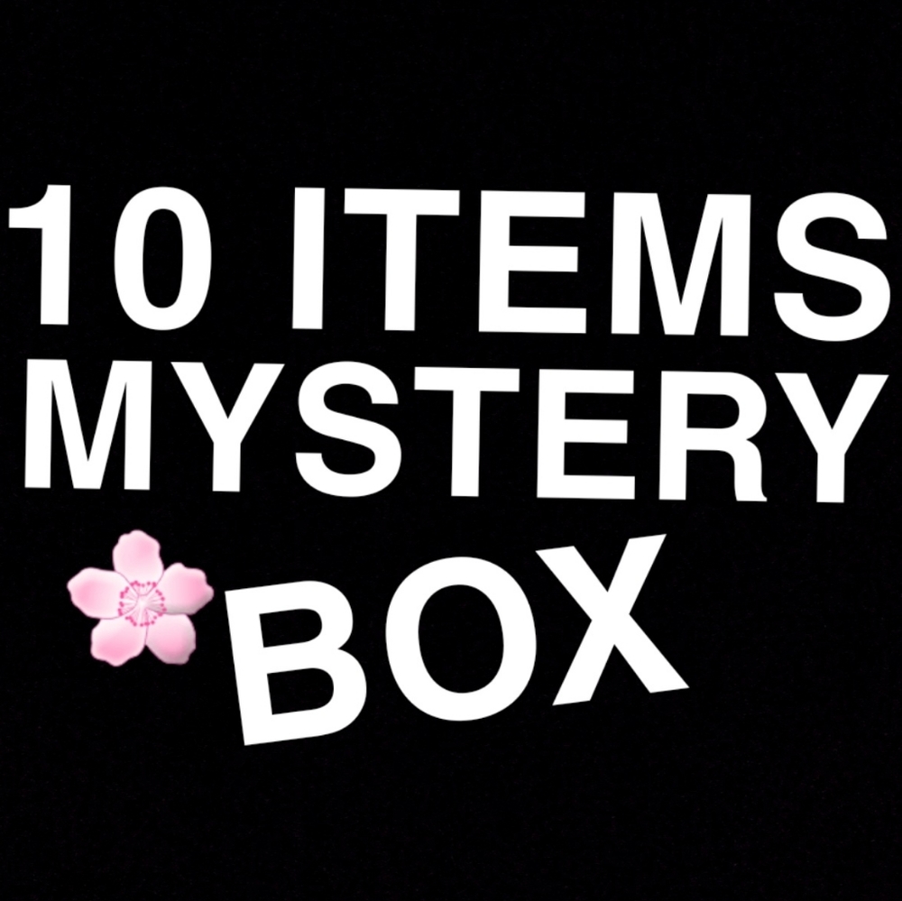 Sale⬇️⬇️10 item MYSTERY box